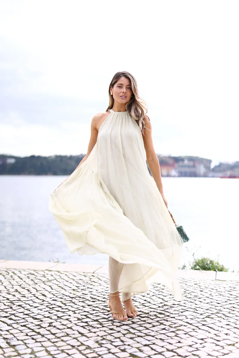 Vestido Longo Fluido Plissado – Eleh