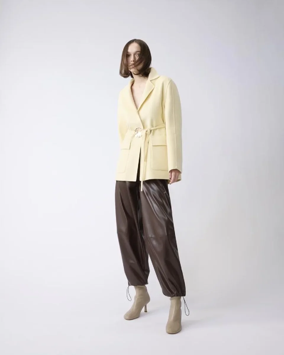 Blazer em Lã com Cinto e Fivela Dourada - Simona Corsellini - Image 8