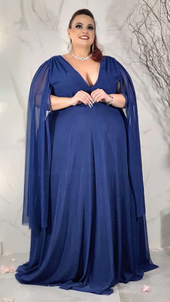 Vestido de Festa Plus Size Mangas Capa - Image 4